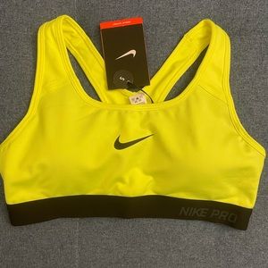 Nike, small sport top